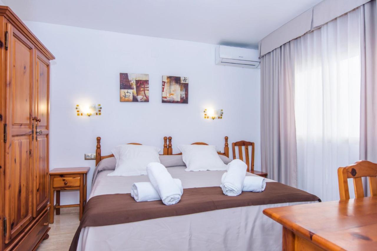 Miramar Hotel การ์โบเนรัส ภายนอก รูปภาพ