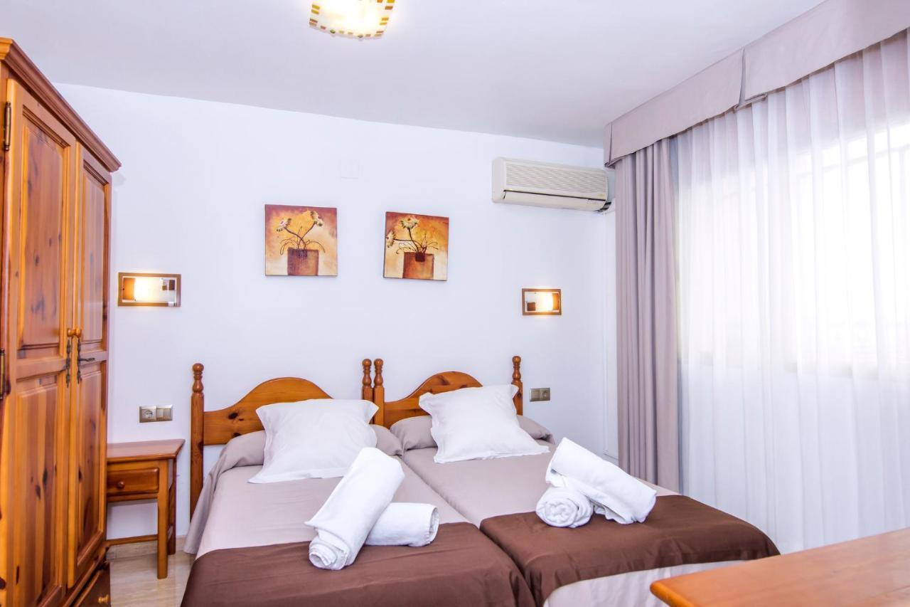 Miramar Hotel การ์โบเนรัส ภายนอก รูปภาพ