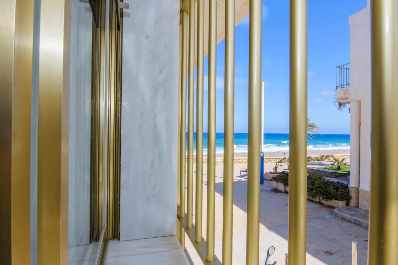 Miramar Hotel การ์โบเนรัส ภายนอก รูปภาพ