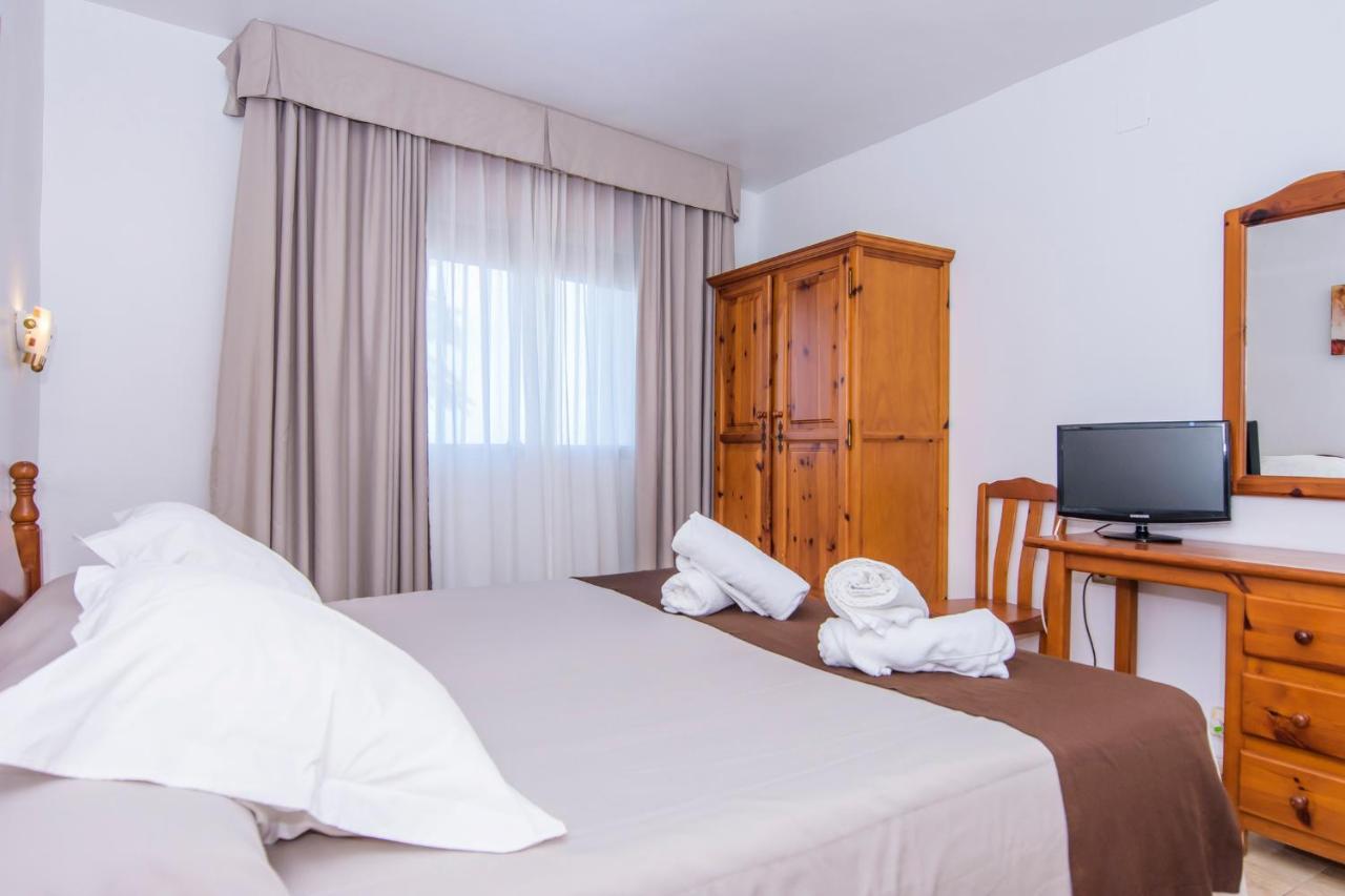 Miramar Hotel การ์โบเนรัส ภายนอก รูปภาพ